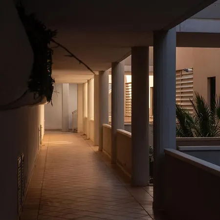 Casamare Addaura - Your Romantic Seafront Hideaway דירה פלרמו